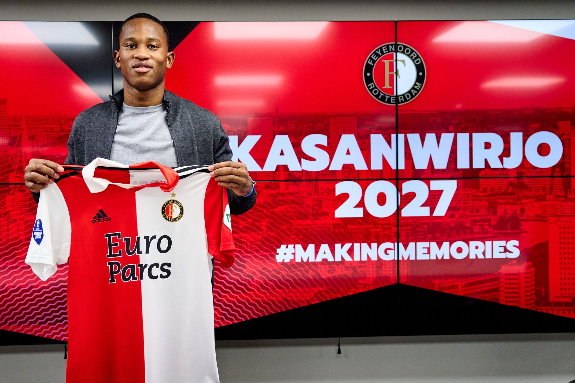 Feyenoord rondt komst Kasanwirjo af